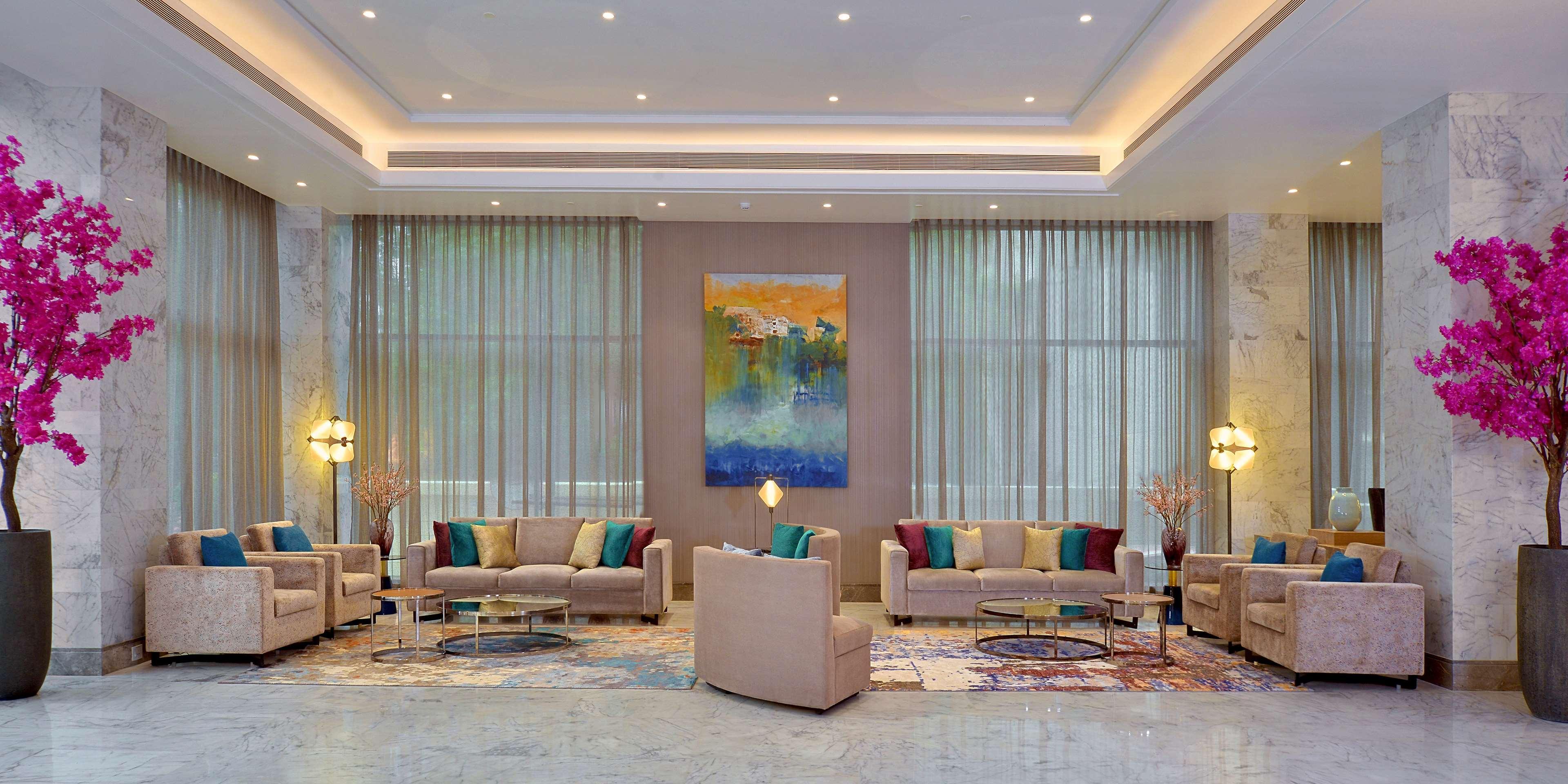 Radisson Mumbai Andheri MIDC Bagian luar foto Lobby